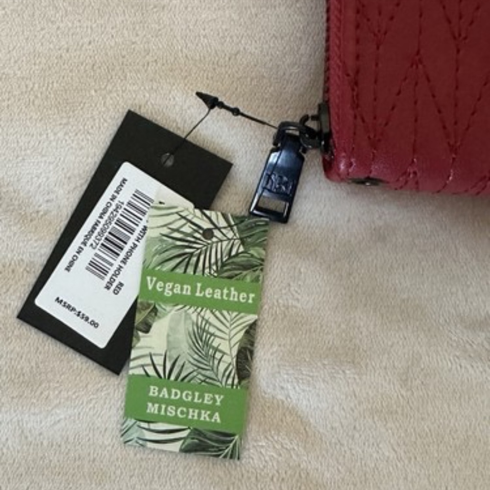 Flash Sale - Badgley Mischka Vegan Leather Wallet Wristlet Phone Pocket In Red - Picture 6 of 9